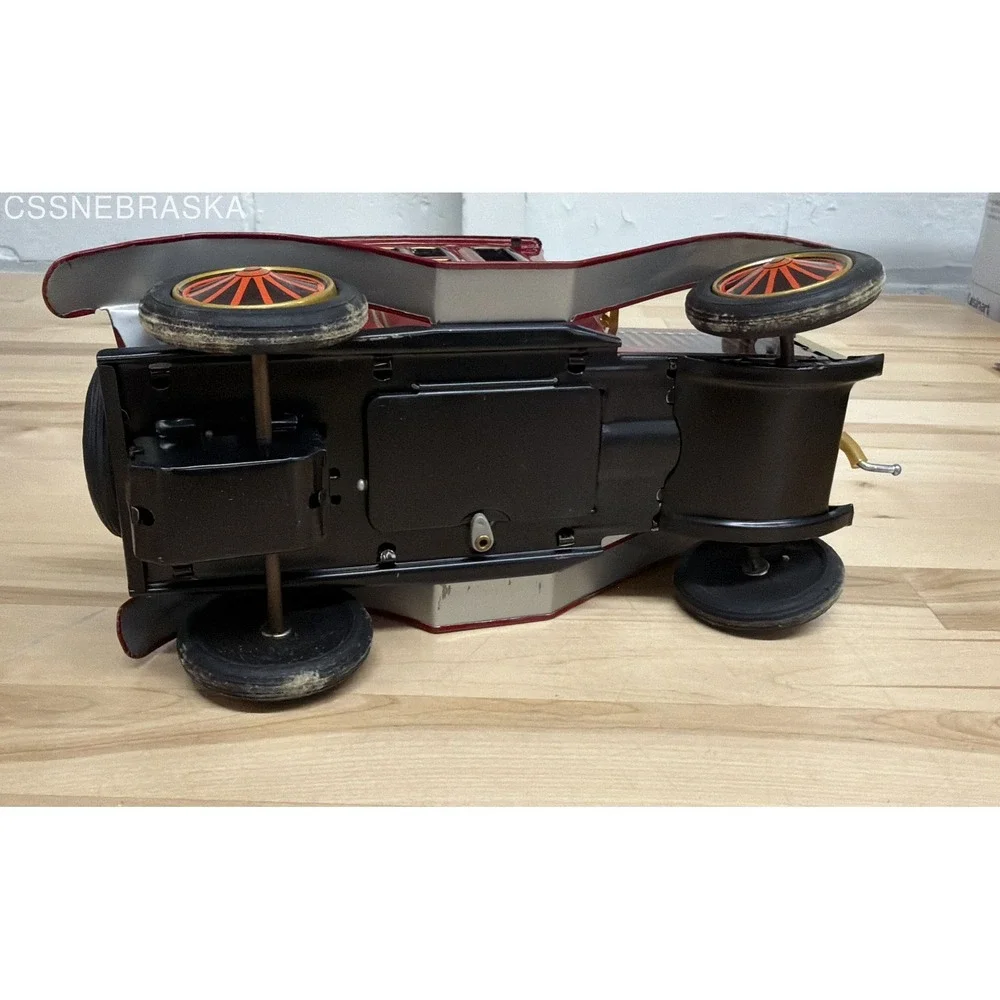 Vintage Grand-Pa Car Battery Operated Tin Toy Antique Automobile 442 With Box